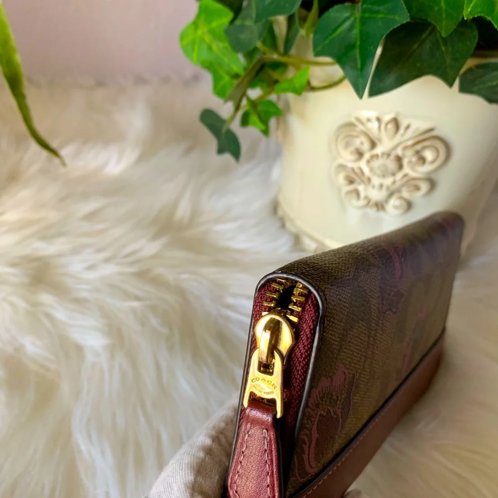 Coach Slim Accordion Zip Wallet” hard to find”